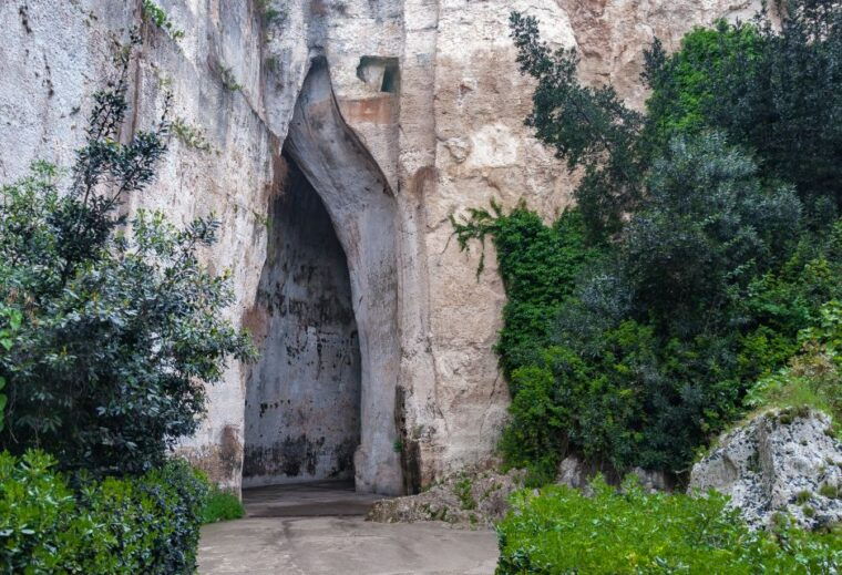 from-taormina-full-day-guided-tour-of-syracuse