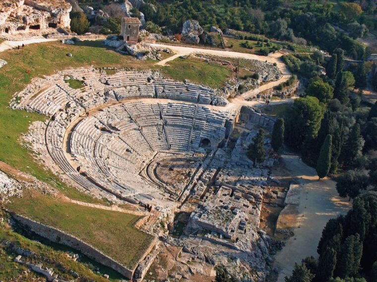 from-taormina-full-day-guided-tour-of-syracuse