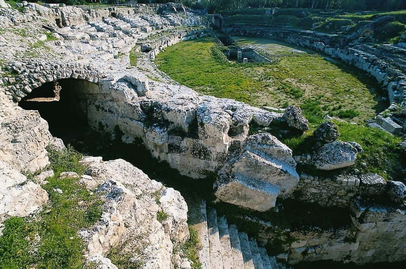 From Taormina: Guided Tour of Syracuse and Ortygia Island - An In-Depth Look at the Syracuse and Ortygia Tour