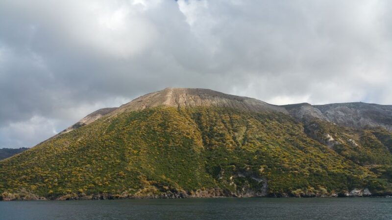 from-taormina-lipari-and-vulcano-mini-cruise-aeolian-tour