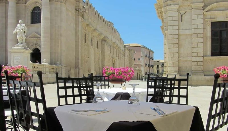 From Taormina: Syracuse and Noto Guided Day Trip by Bus - FAQ