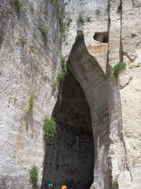 From Taormina: Syracuse & Ortigia tour - FAQ About the Syracuse & Ortigia Tour