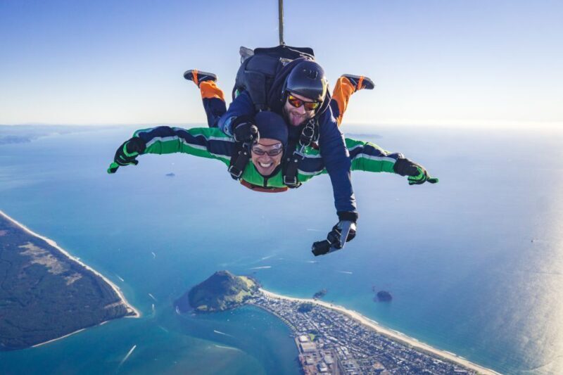From Tauranga: Skydive over Mount Maunganui - Key Points