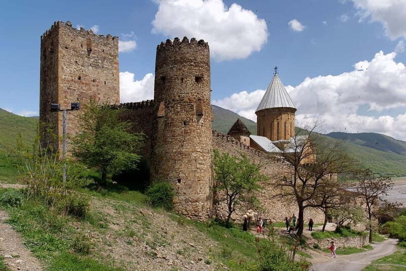 From Tbilisi: Ananuri, Gudauri, and Kazbegi Full-Day Tour - Practical Tips