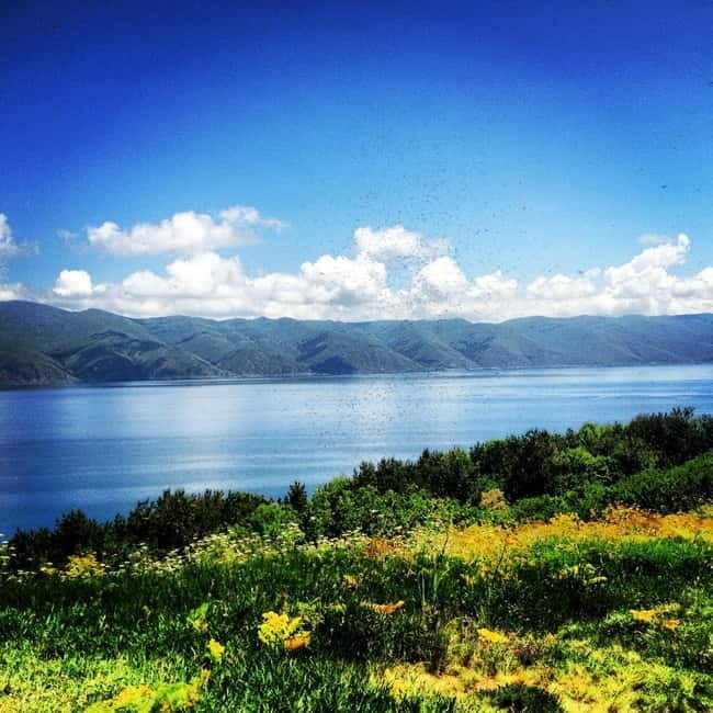 From Tbilisi : Dilijan, Lake Sevan, and Yerevan City Tour - Exploring the Tbilisi to Armenia Day Trip: Dilijan, Lake Sevan, and Yerevan