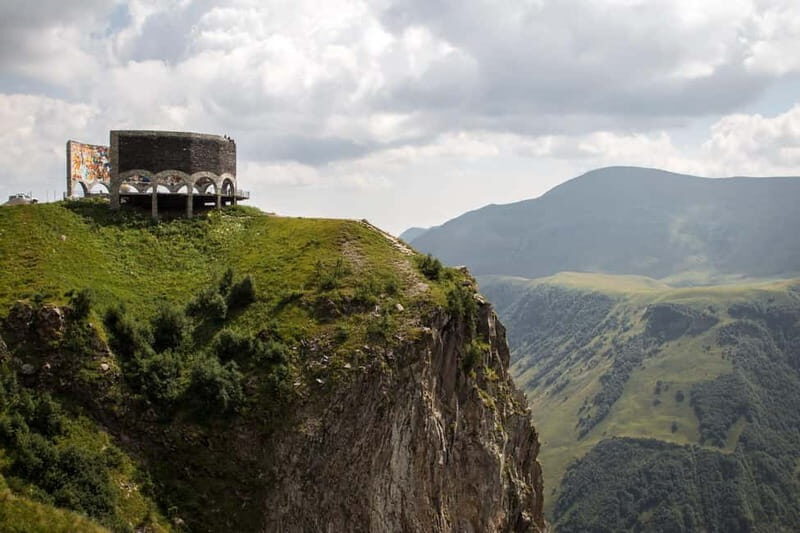 From Tbilisi; Georgian Military Road,Ananuri-Gudauri-Kazbegi - The Stunning Armenian-Georgia Border and River Junctions