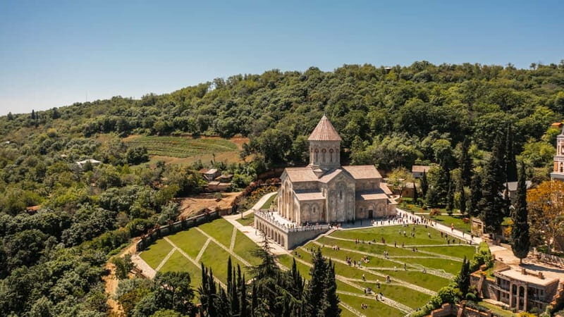 From Tbilisi: Kakheti & Sighnaghi Guided Day Trip with Wine - Key Points