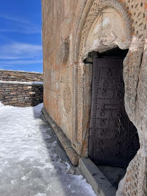 From Tbilisi: Kazbegi Day Trip with Ananuri & Gudauri - An In-Depth Look at the Kazbegi Day Trip