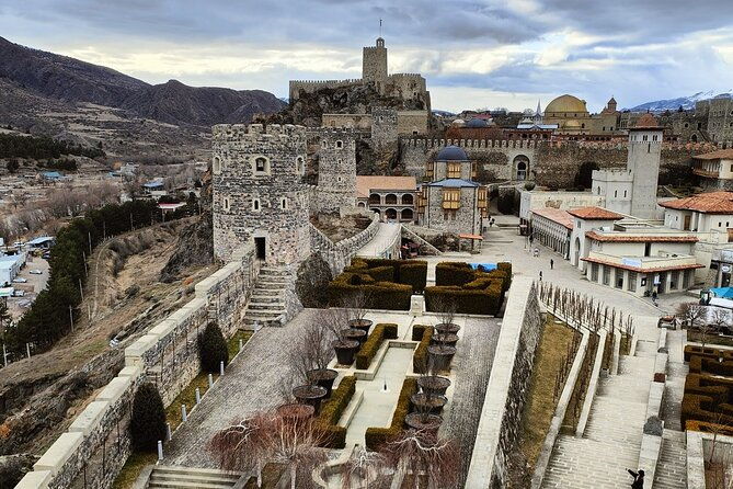 from-tbilisi-to-borjomi-rabati-and-vardzia-cave-guided-tour