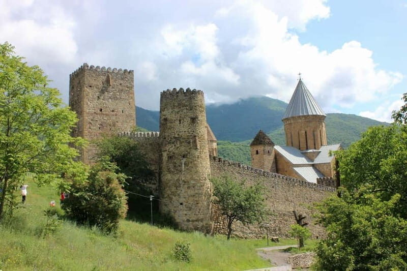 From Tbilisi to Kazbegi: Explore Ananuri & Gudauri - Key Points