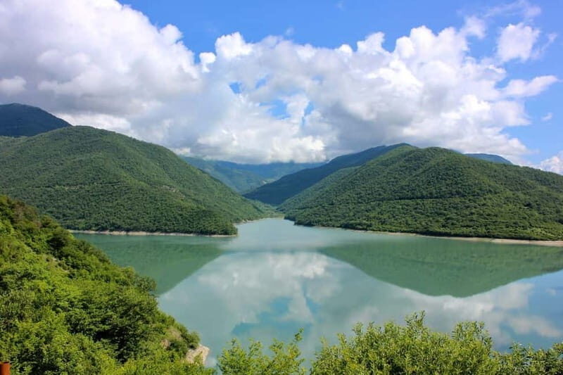 From Tbilisi to Kazbegi: Explore Ananuri & Gudauri - Tasting Georgia: Local Flavors on the Road