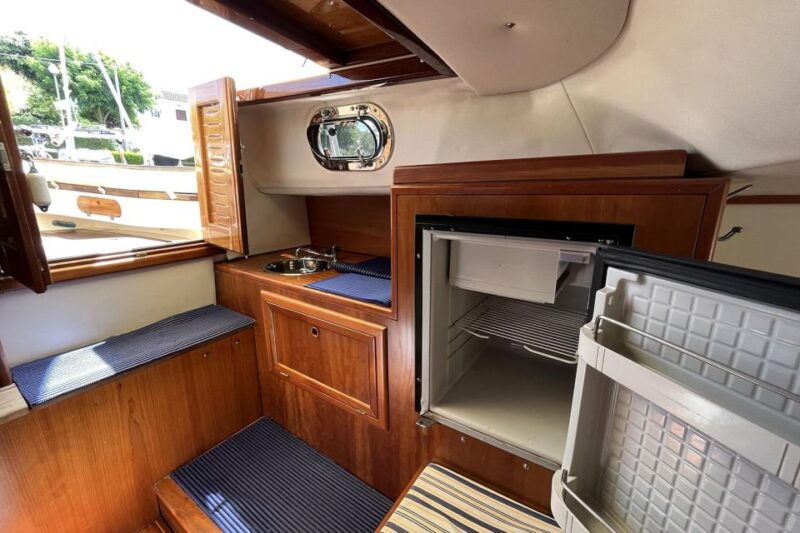 from-terracina-circeo-caves-boat-trip-with-snorkeling