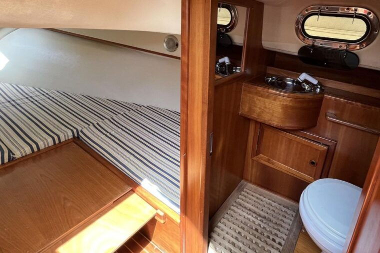 from-terracina-circeo-caves-boat-trip-with-snorkeling