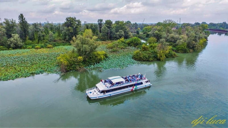 From the magic of the lakes to the ingenuity of Leonardo: sailing through waters and locks - Practical Details & Considerations