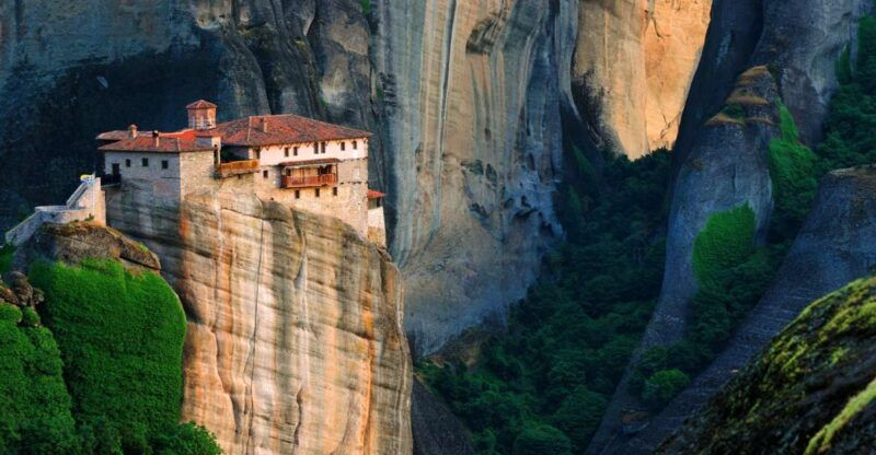from-thessaloniki-full-day-trip-to-meteora