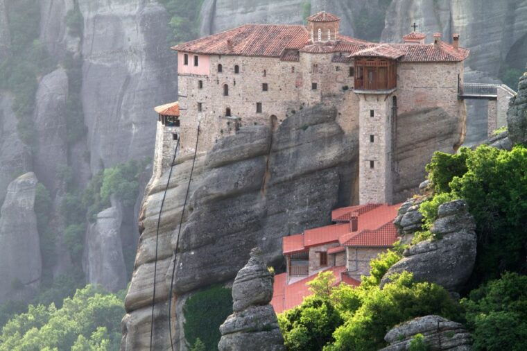 from-thessaloniki-full-day-trip-to-meteora