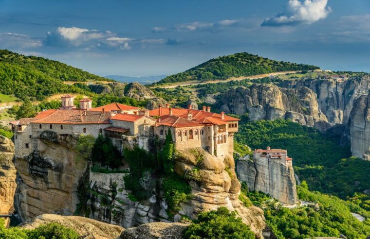 from-thessaloniki-train-trip-to-meteora-monastery-tour