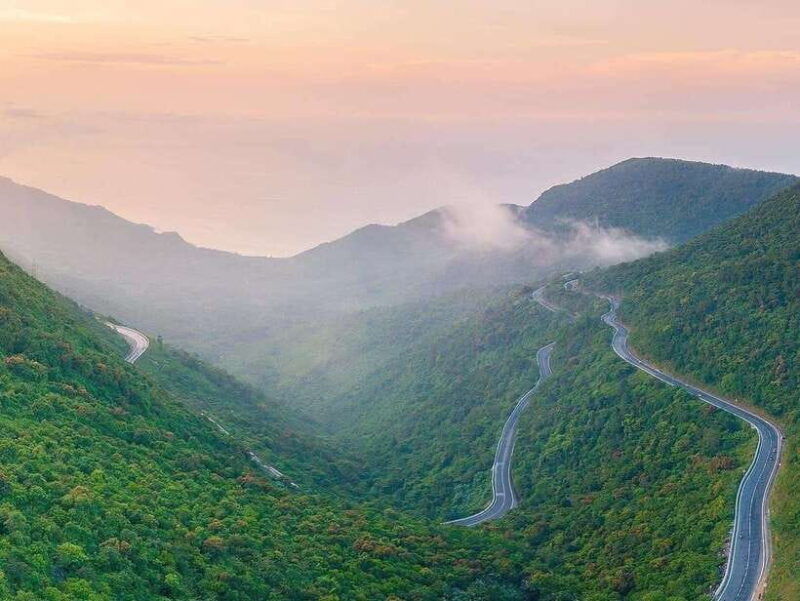 from-tien-sa-port-hue-city-sightseeing-all-highlights-tour