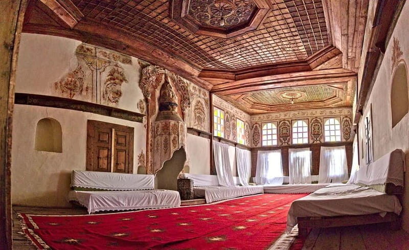 From Tirana: Full-Day Trip to the UNESCO-Listed Gjirokastra - Exploring Gjirokastra: What to Expect