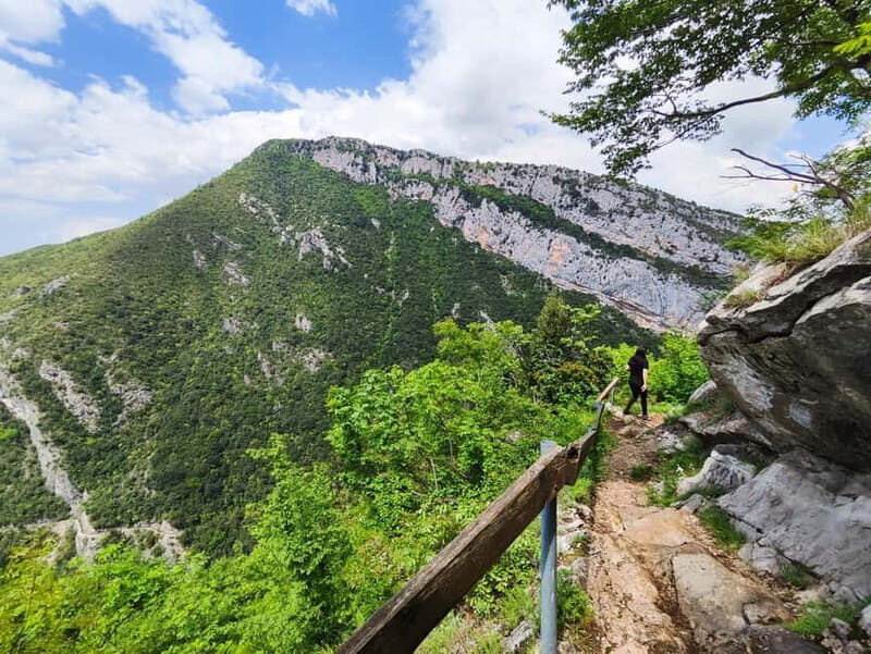 From Tirana: Pëllumbas Cave hiking & Petrelë Castle tour - Practical tips for making the most of this tour