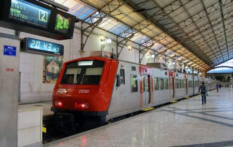 from-to-lisbon-sintra-hop-on-hop-off-tickets-audio-guide