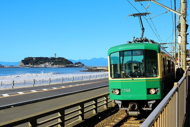 from-tokyo-kamakura-hachimangu-shrine-and-enoshima-full-day-tour