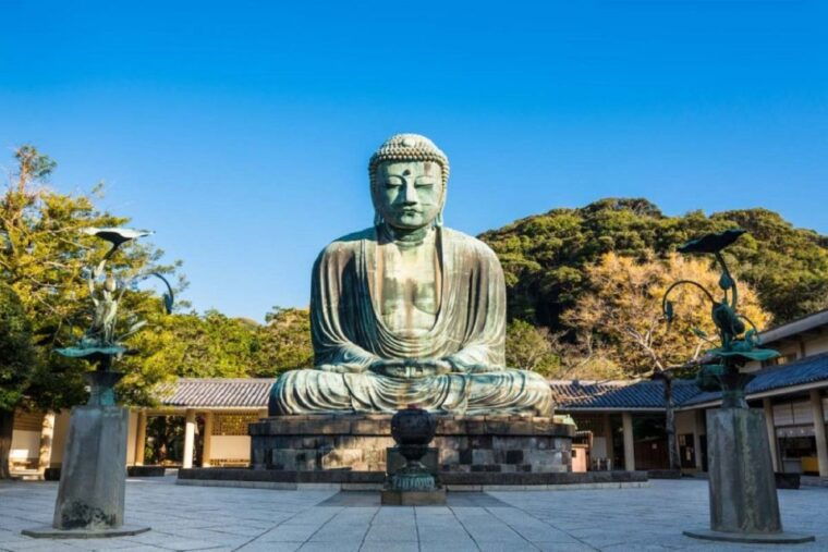 from-tokyo-kamakura-hachimangu-shrine-enoshima-day-tour