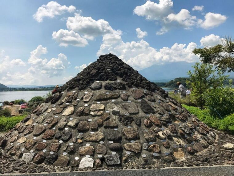 from-tokyo-mount-fuji-full-day-sightseeing-trip