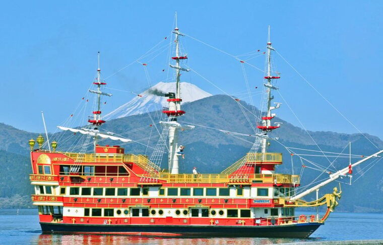 from-tokyo-mount-fuji-hakone-lake-ashi-ropeway-1-day-tour