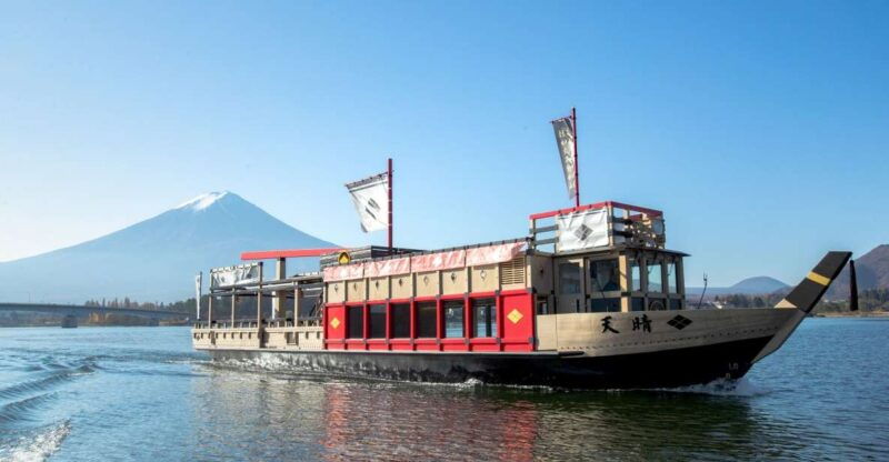 from-tokyo-mt-fuji-5th-station-lake-kawaguchi-bus-tour