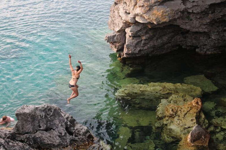 from-toronto-bruce-peninsula-national-park-guided-day-trip