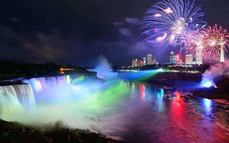 from-toronto-winter-festival-of-lights-niagara-falls-tour