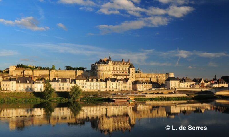 from-tours-amboise-chenonceau-chambord-chateaux-day-trip