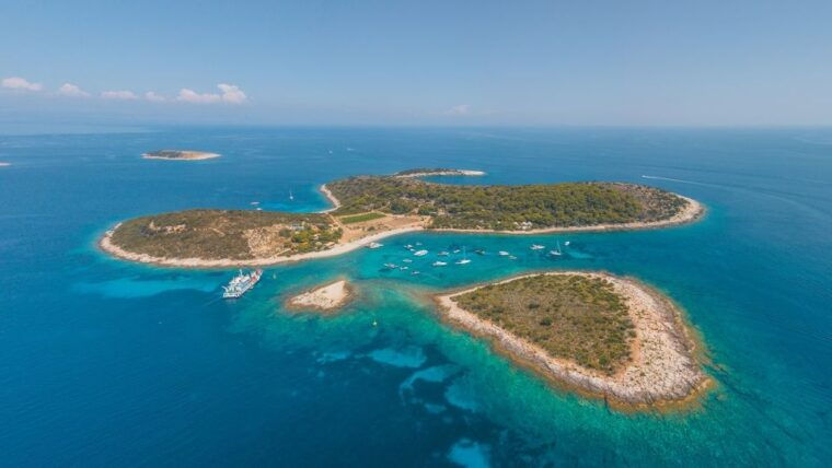 from-trogir-blue-cave-hvar-and-5-islands-private-boat-tour