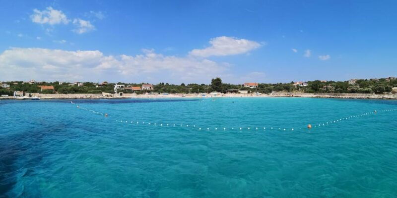 from-trogir-vinisce-vela-rina-maslinica-blue-lagoon