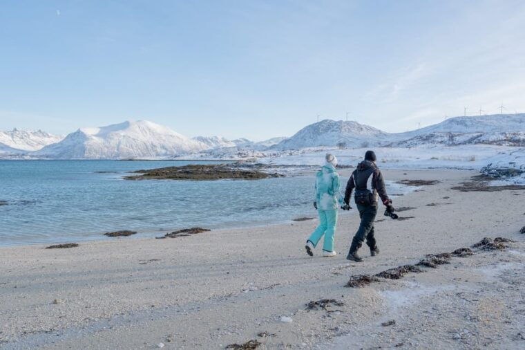 from-tromso-arctic-roadtrip-small-group-4x4-van