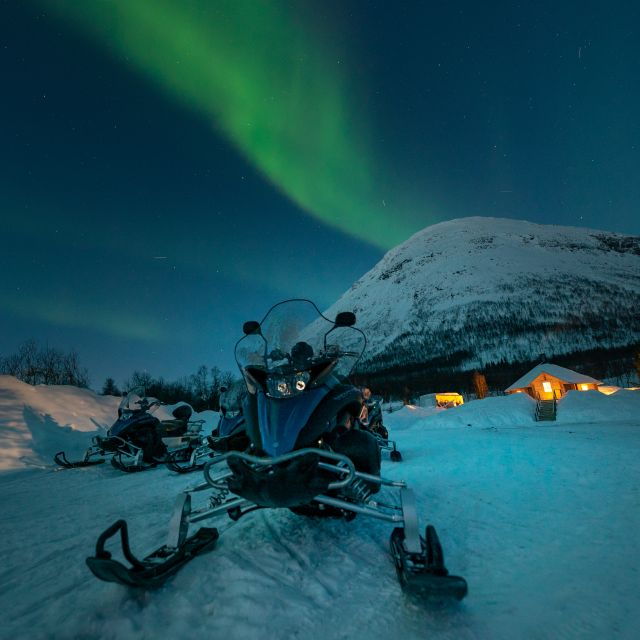 from-tromso-evening-snowmobiling-tour-at-camp-tamok