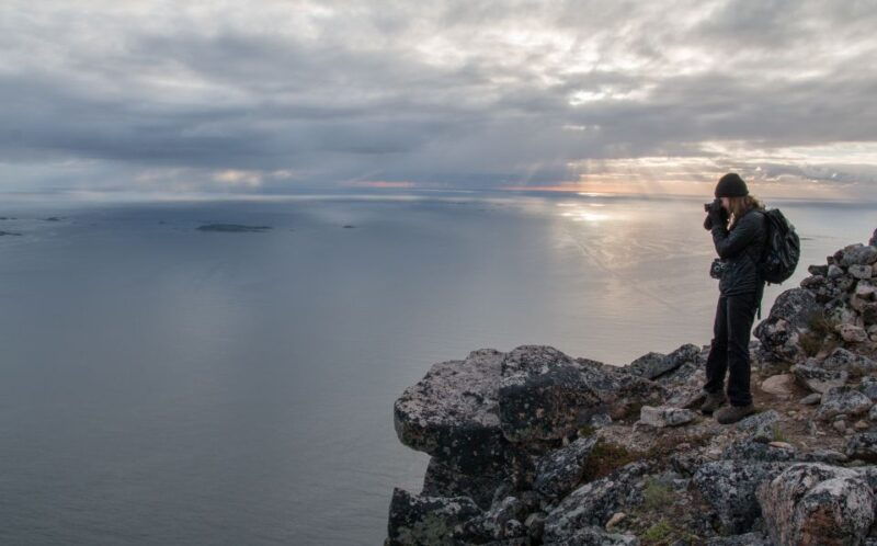 from-tromso-midnight-sun-hiking-tour