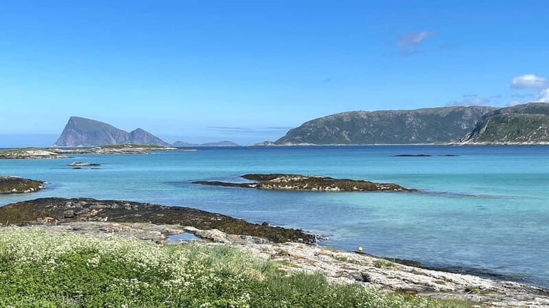 From Tromsø: Sailing Kayak at Sommarøy, incl. lunch & sauna - Key Points