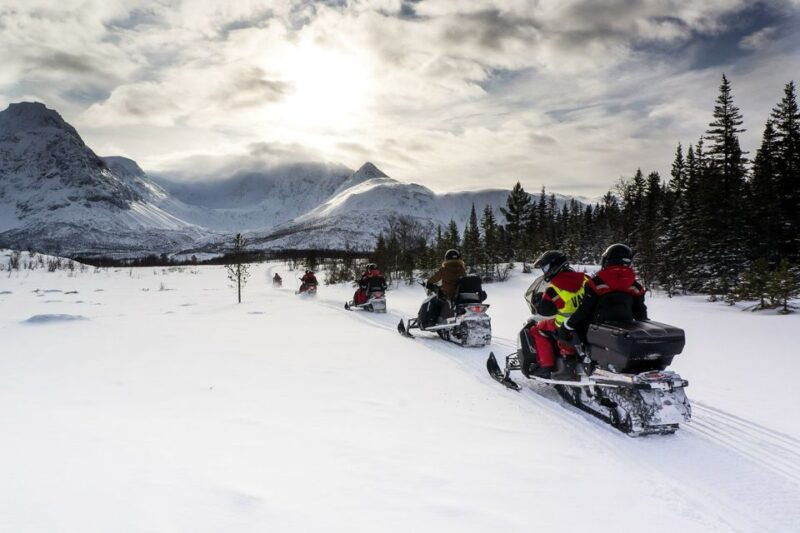 from-tromso-snowmobile-safari-in-the-lyngen-alps