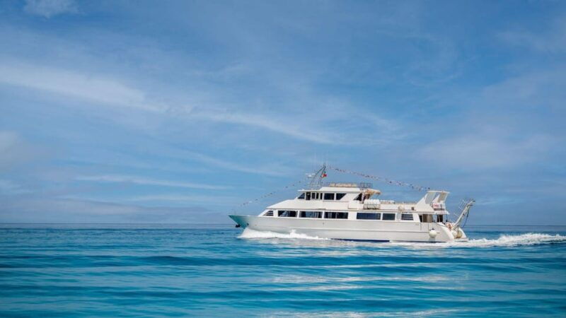 from-tropea-lipari-panarea-stromboli-by-night-2