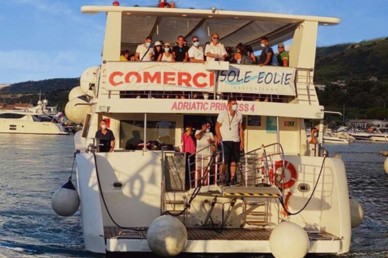 from-tropea-lipari-panarea-stromboli-by-night-2