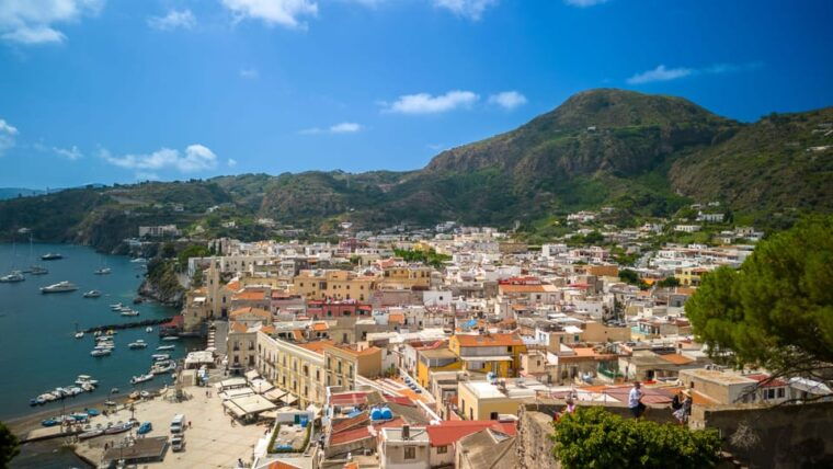 from-tropea-lipari-panarea-stromboli-by-night
