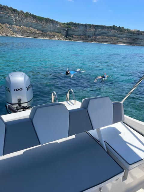 from-tropea-max-8-people-comfort-trip-to-capo-vaticano