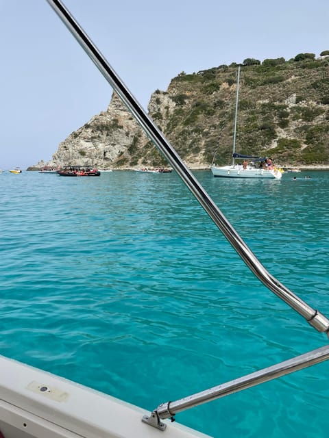 from-tropea-max-8-people-comfort-trip-to-capo-vaticano