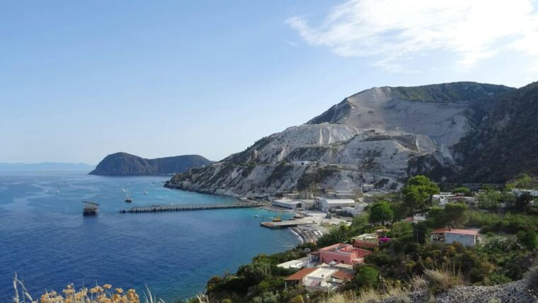 from-tropea-volcano-lipari-sciara-by-day