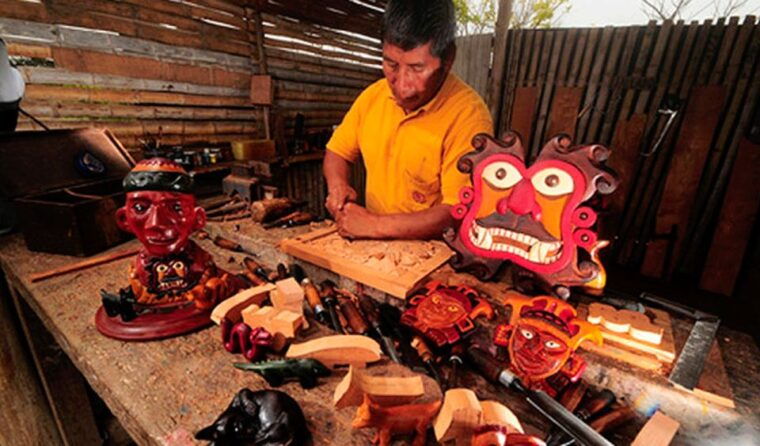 from-trujillo-complete-full-day-tour-with-museums