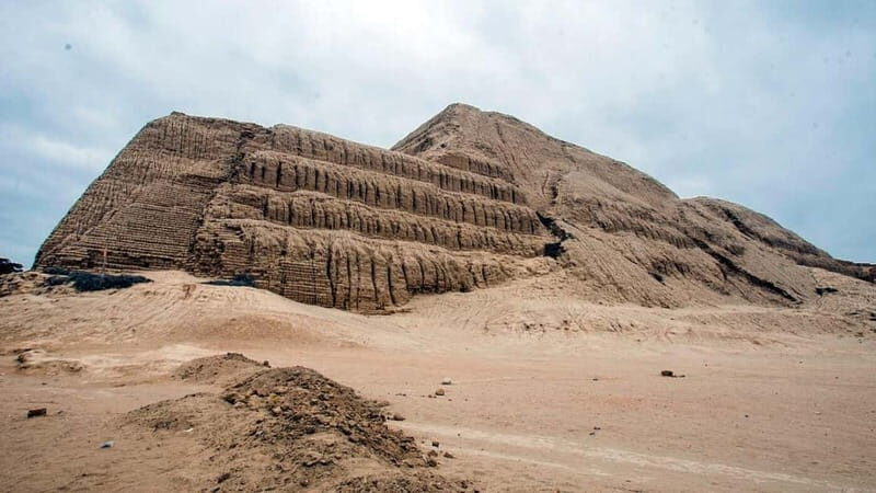 From Trujillo: Huacas de Moche, Chan & Huanchaco Beach Tour - The Majestic Chan Chan Citadel