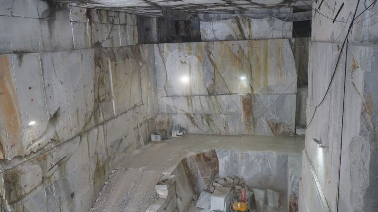 from-tuscany-carrara-marble-quarries-tour-by-jeep