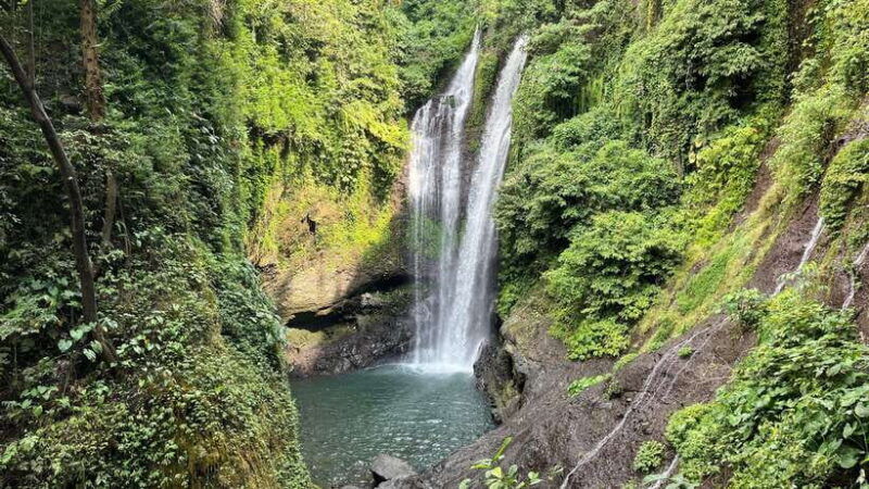 from-ubud-visit-the-best-waterfalls-arround